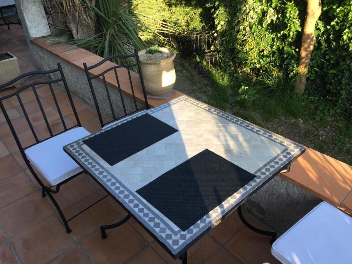 Louise-rose Bed & Breakfast Villeneuve-Loubet